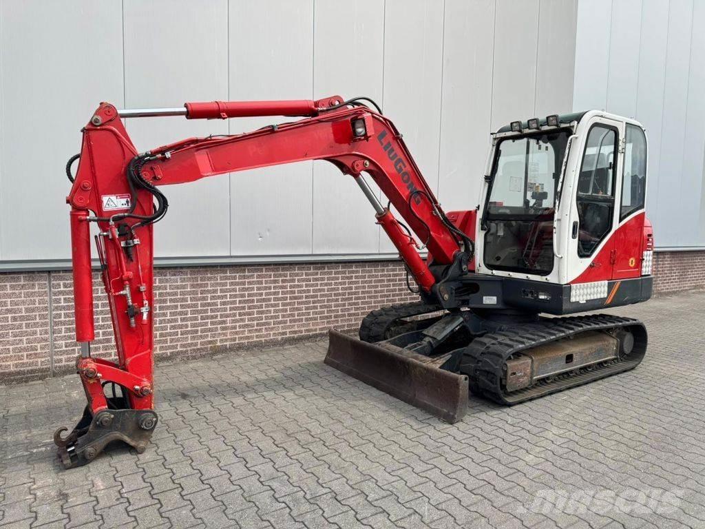 LiuGong CLG906C Rupsgraafmachines
