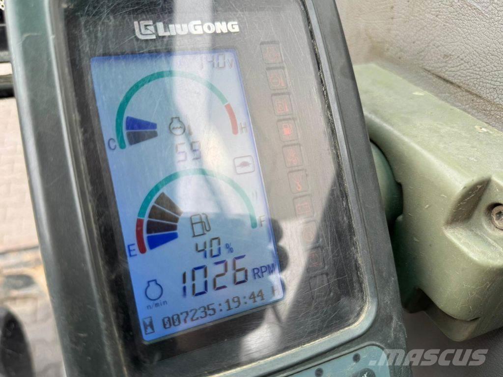 LiuGong CLG906C Rupsgraafmachines