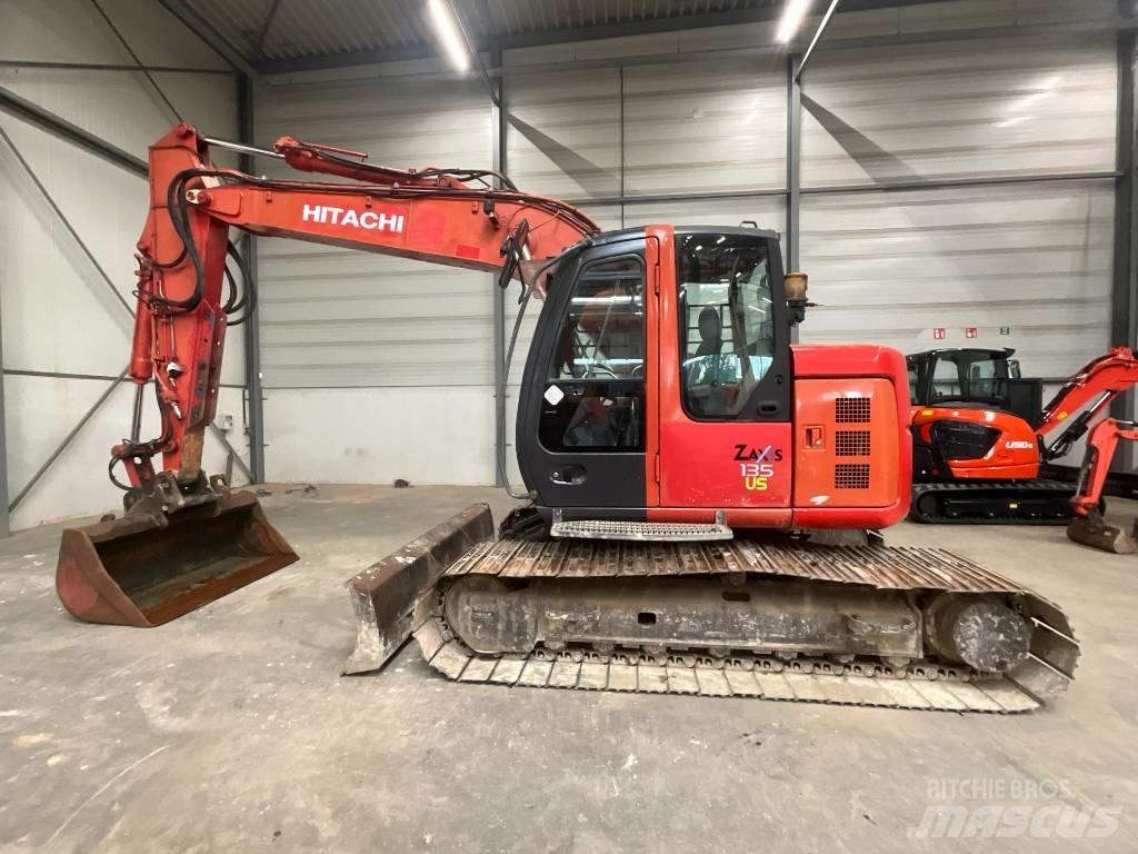Hitachi ZX 135 US Rupsgraafmachines