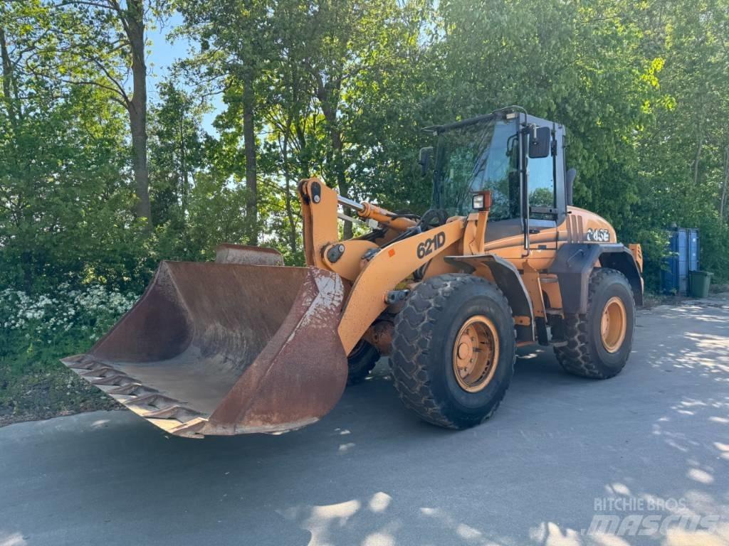 CASE 621 D Wielladers