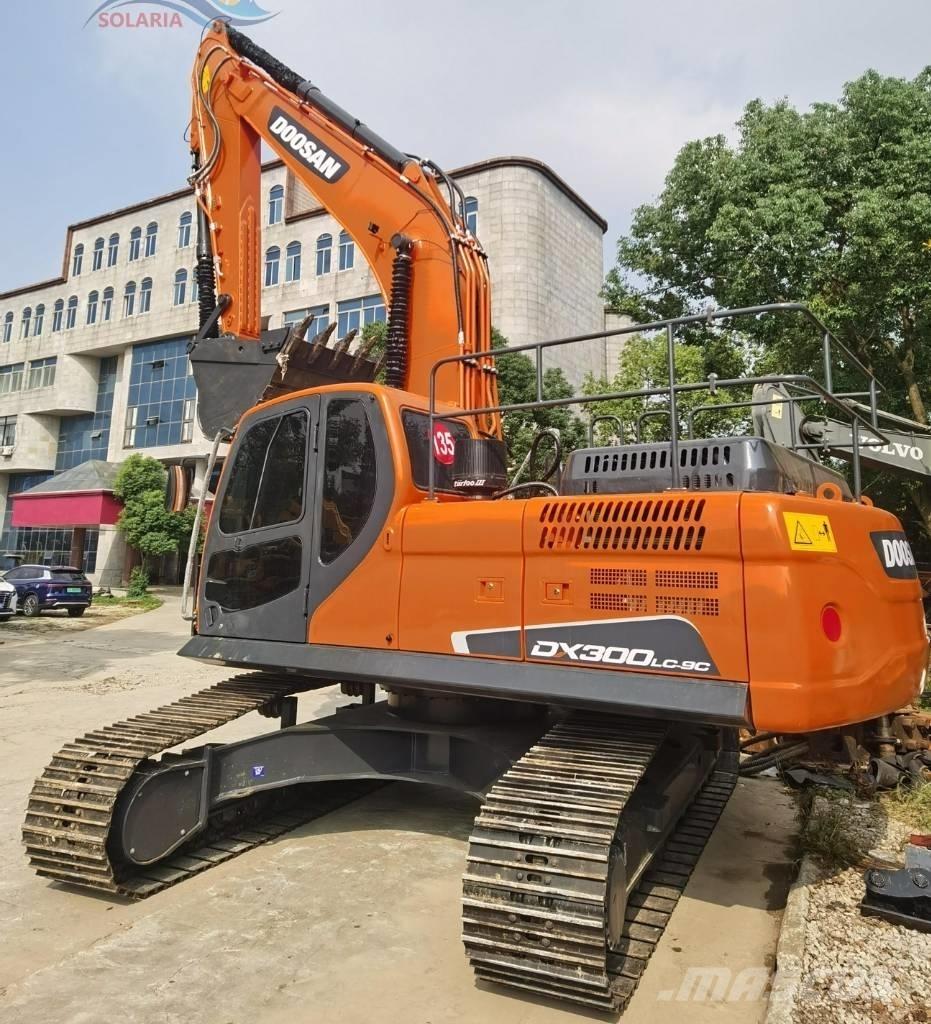 Doosan DX 300 LC Rupsgraafmachines