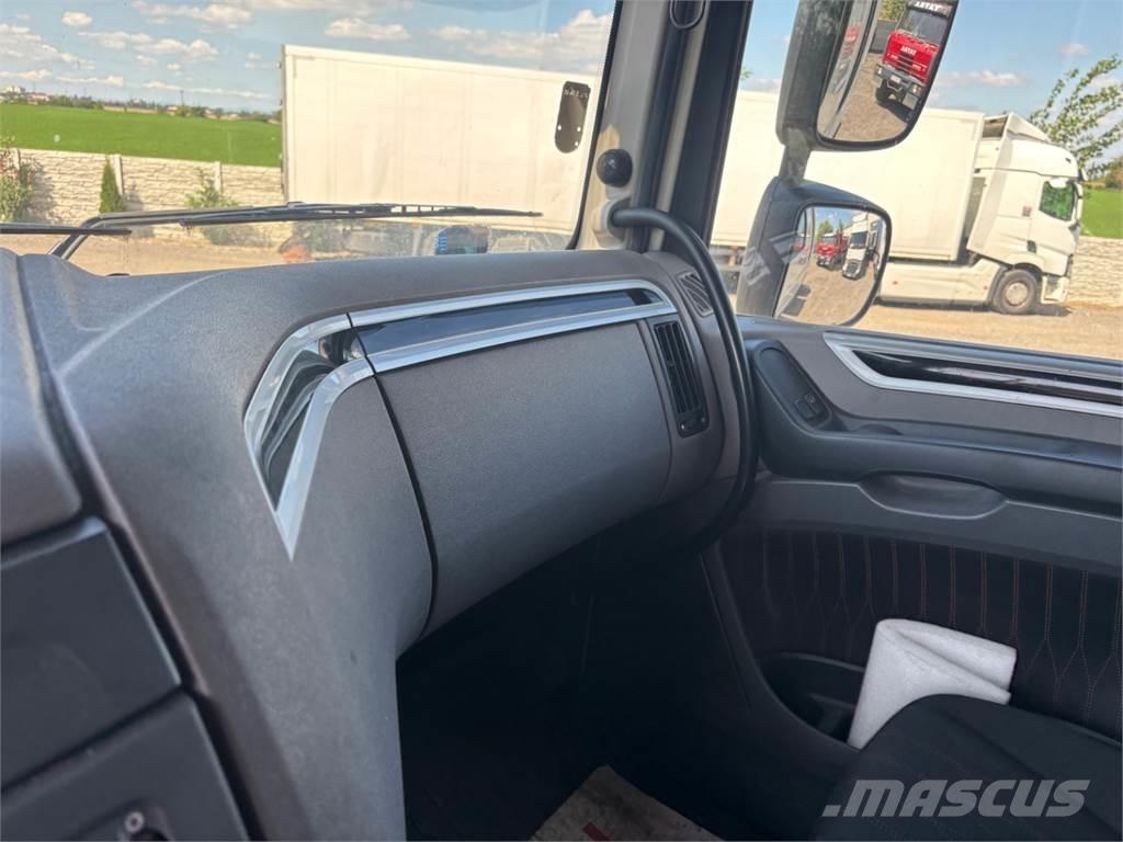 DAF XF 480 FT Trekkers