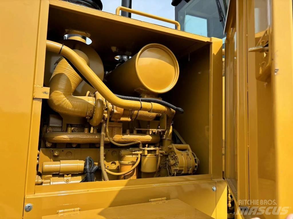 CAT 140 K Graders