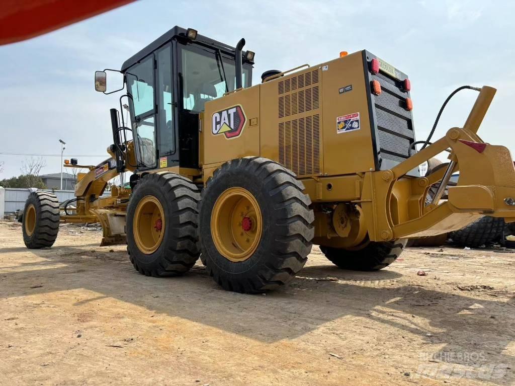 CAT 140 K Graders