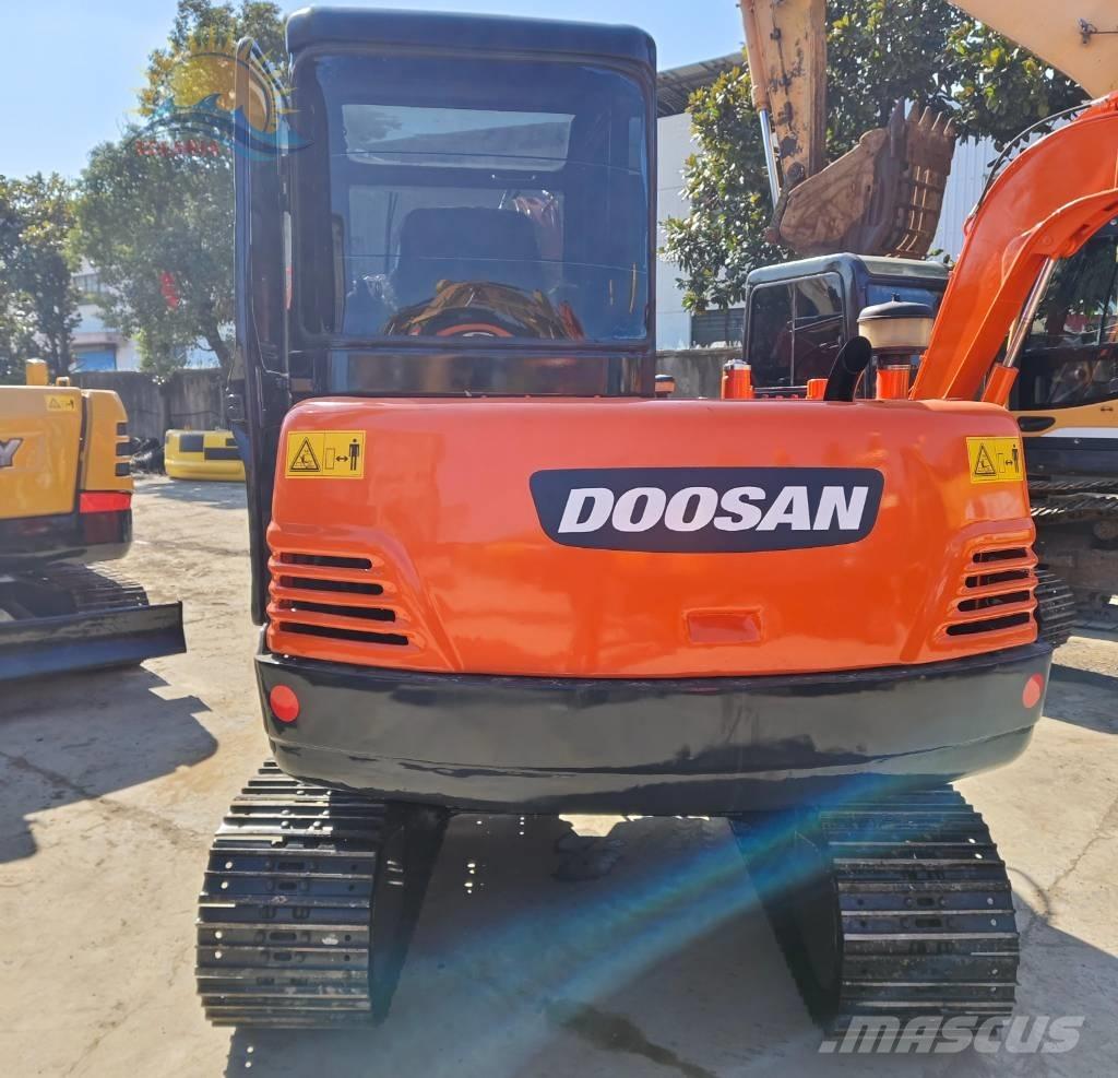 Doosan DH 55 Minigraafmachines < 7t