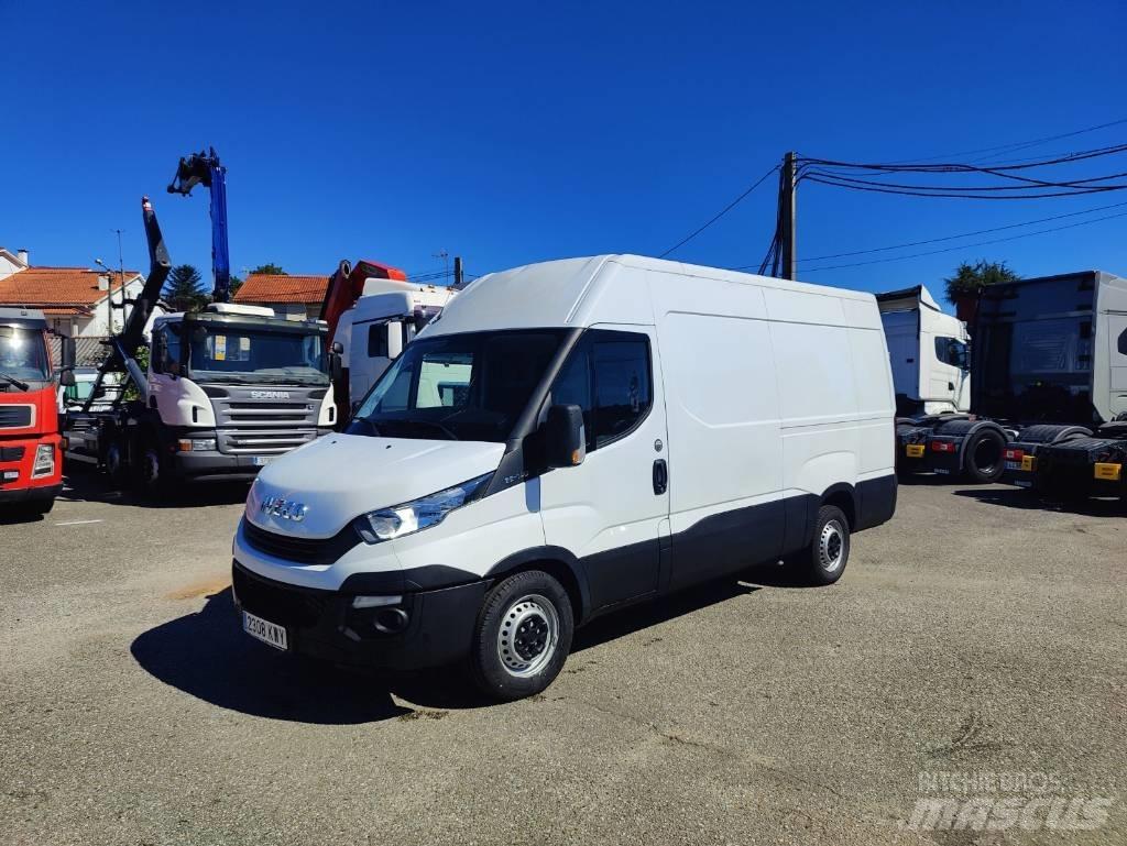 Iveco Daily 35 S 14 Gesloten bedrijfswagens