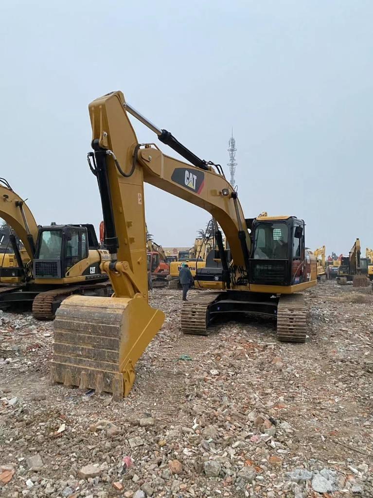 CAT 320 D Rupsgraafmachines