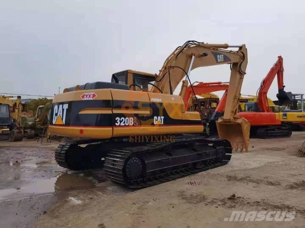 CAT 320 B Rupsgraafmachines