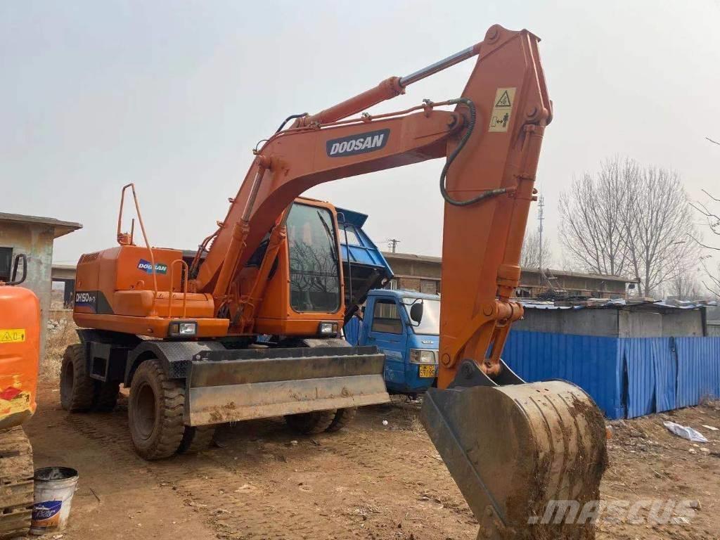 Doosan DH150W Wielgraafmachines