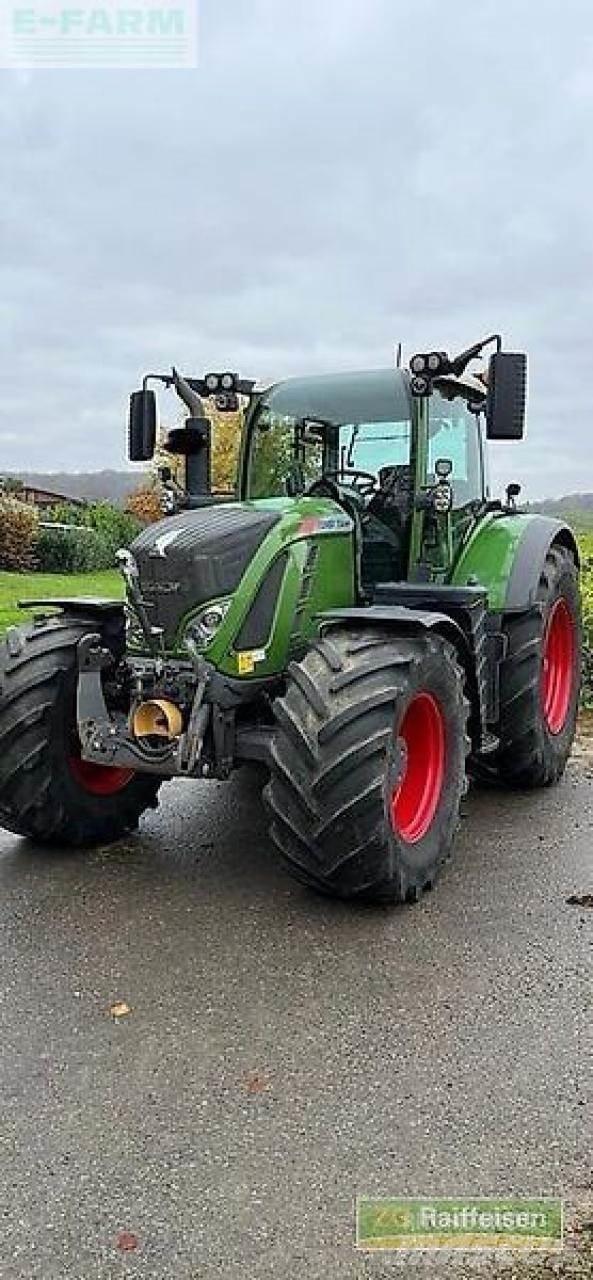Fendt 724 vario Tractoren
