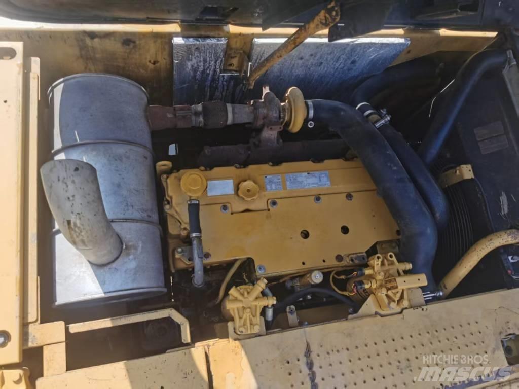 CAT 320 D2 Midigraafmachines 7t - 12t