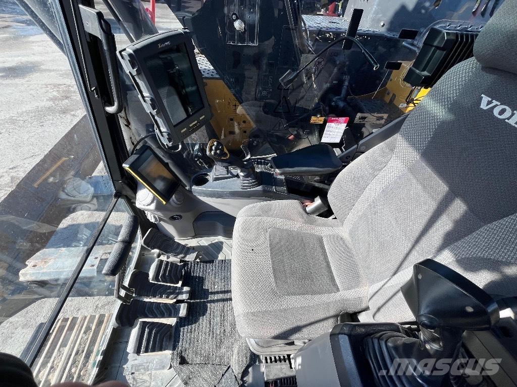 Volvo ECR 235 E Rupsgraafmachines