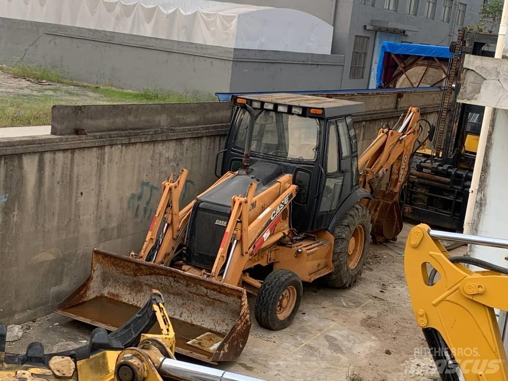 CASE 580 M Graaf-laadcombinaties