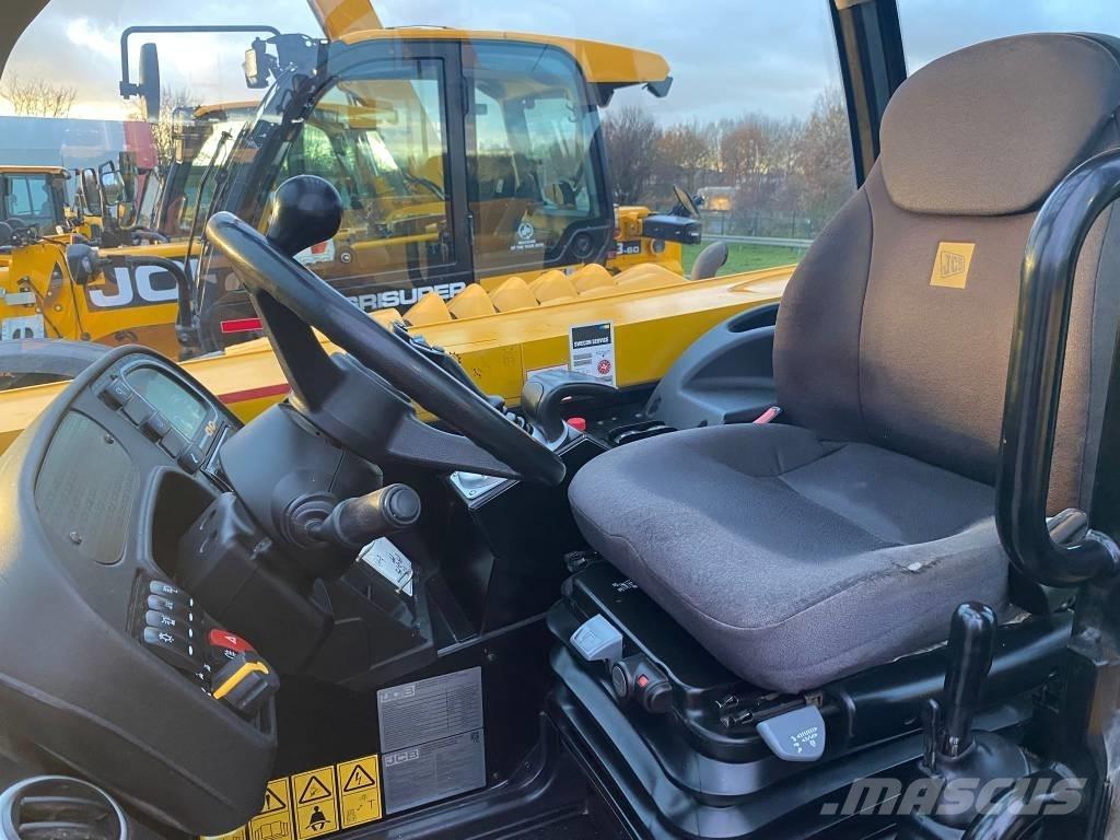 JCB 541-70 Agri Plus Verreikers