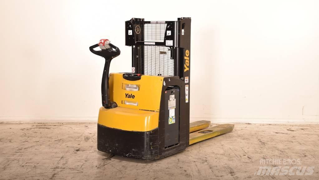 Yale MS20 Meeloop stapelaar