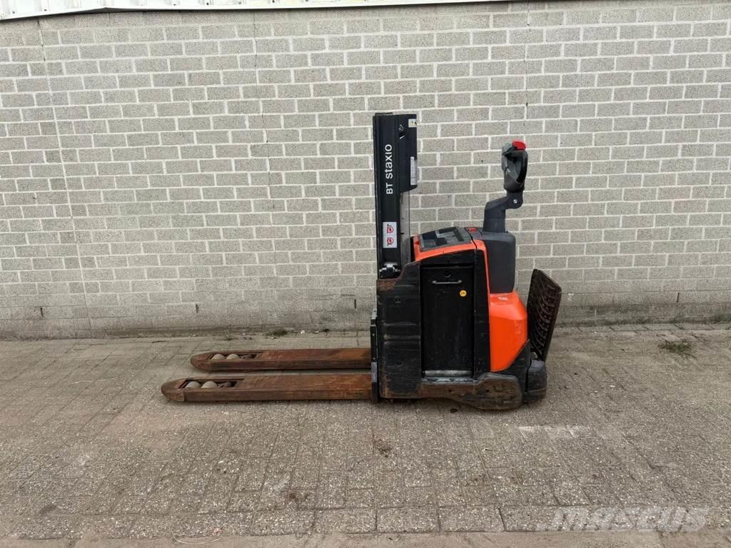 Toyota SWE200D Meeloop stapelaar