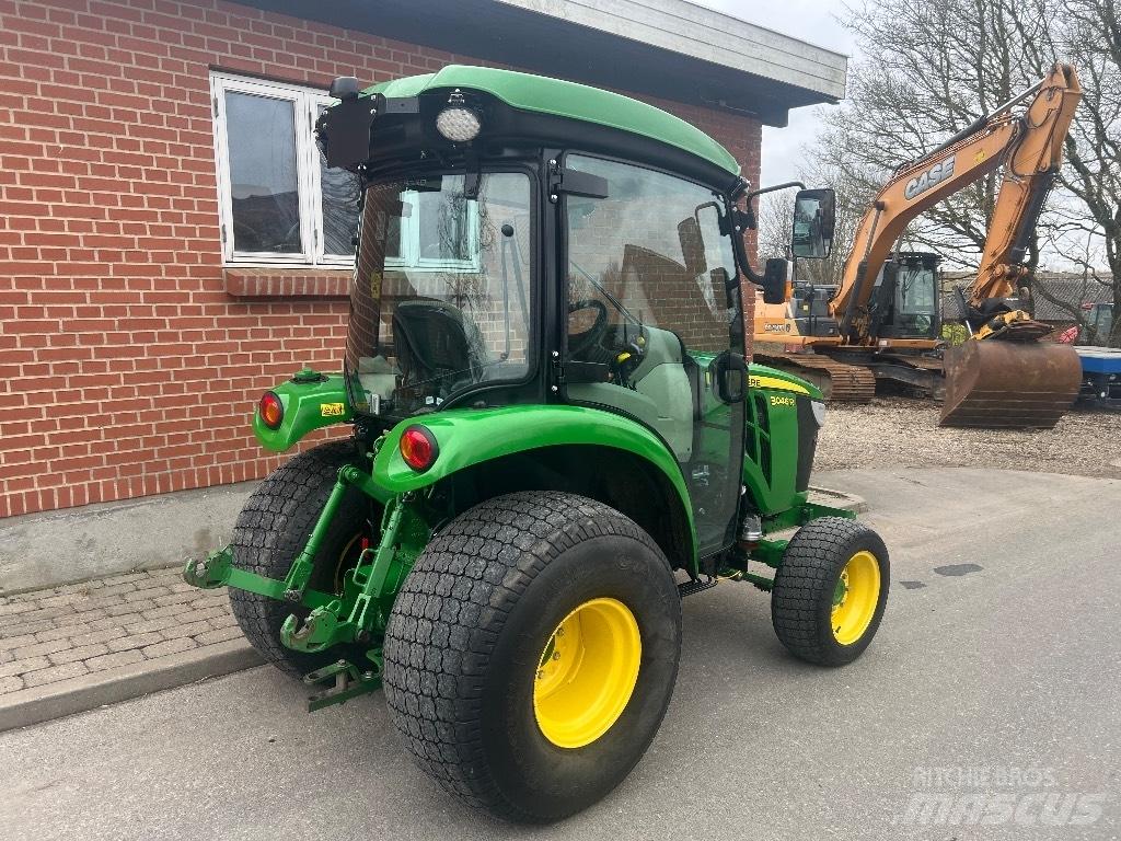 John Deere 3046 R Compacttrekkers