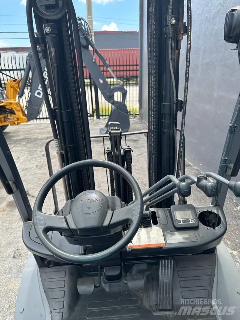 Toyota 8 FG U 25 Heftrucks overige