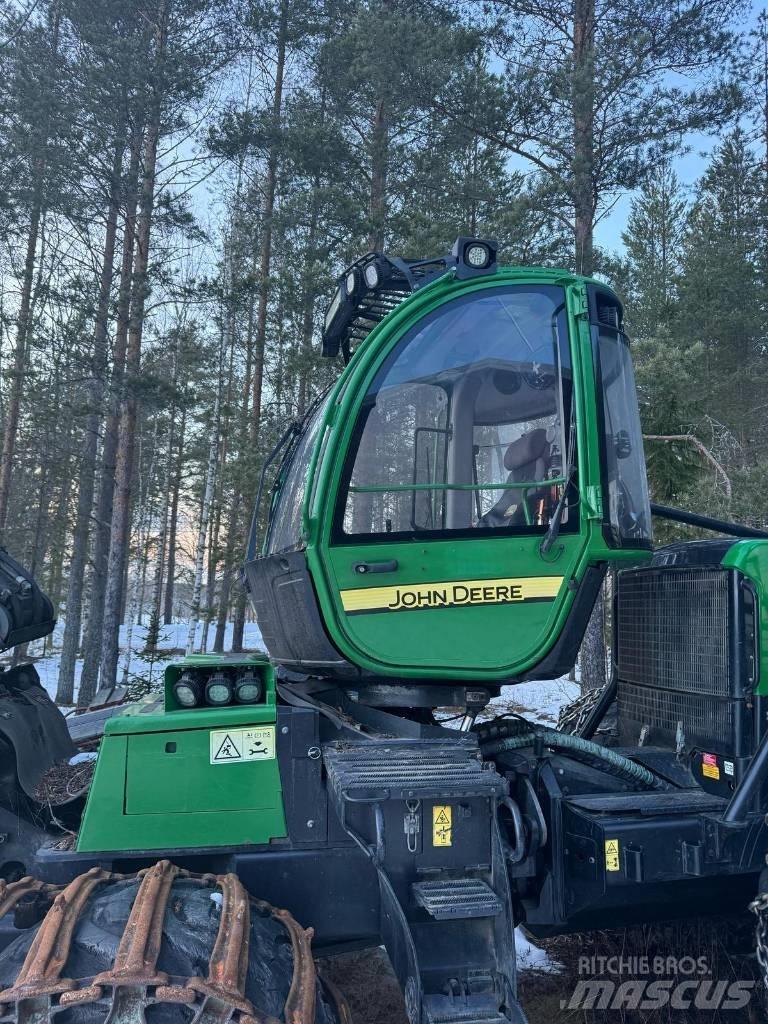John Deere 1170 E Harvesters
