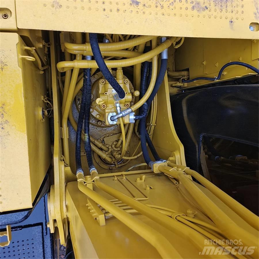 CAT 320 D Rupsgraafmachines