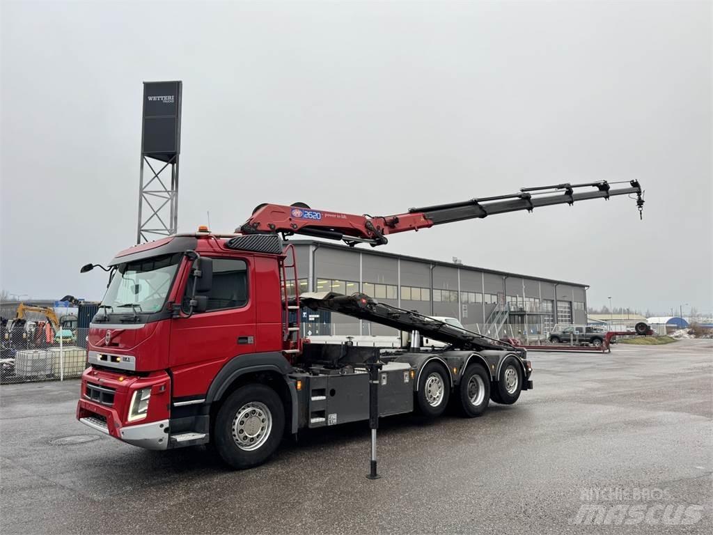 Volvo FMX 500 8X2 Vlakke laadvloer met kraan