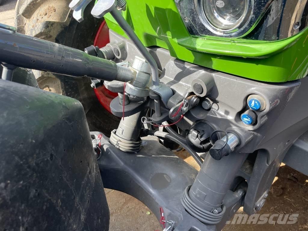 Fendt 828 Vario Tractoren