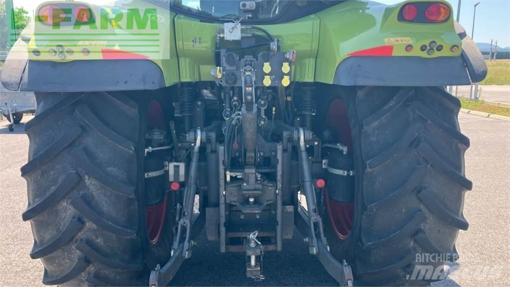 CLAAS ARION 530 Tractoren