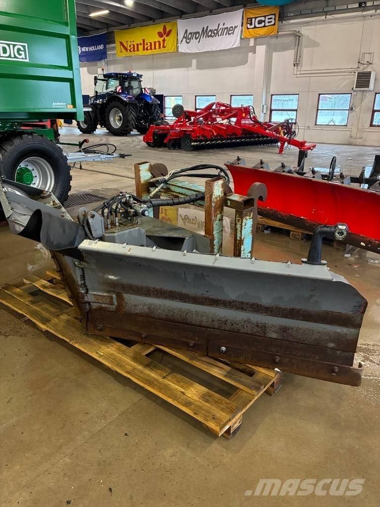 Holms KHV 320 Sneeuwschuivers en -ruimers