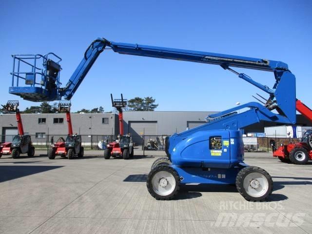 JLG 600 AJ (253) Zelfrijdende knikarm hoogwerker