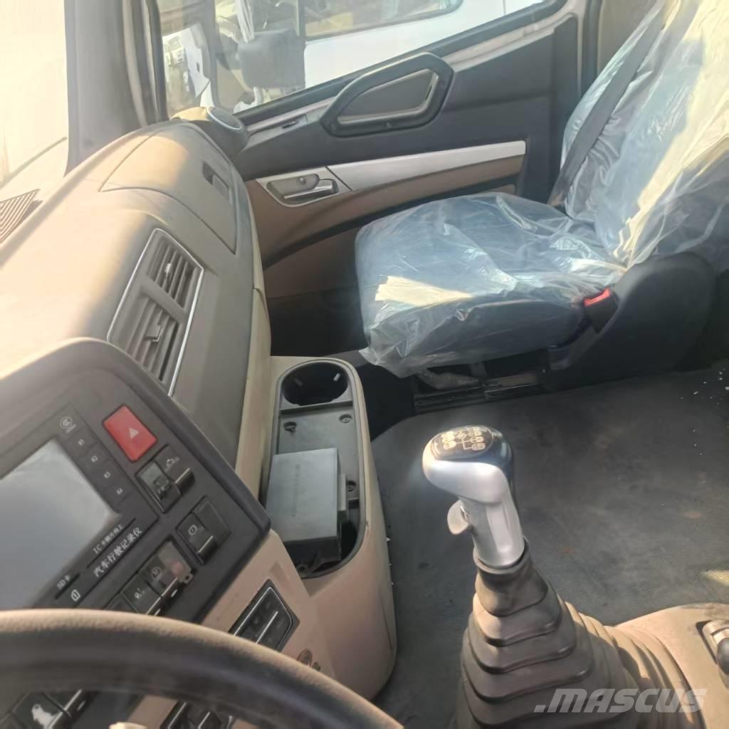 Howo 371 6x4 Trekkers