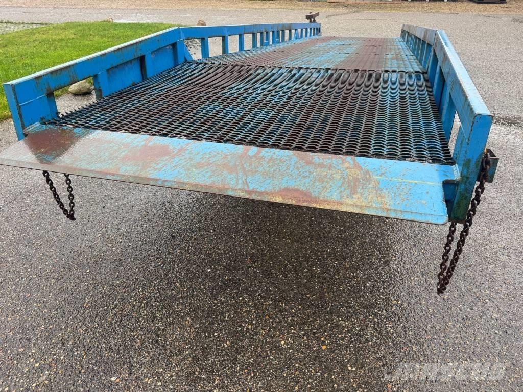  Chase Titan 7 Oprijbrug