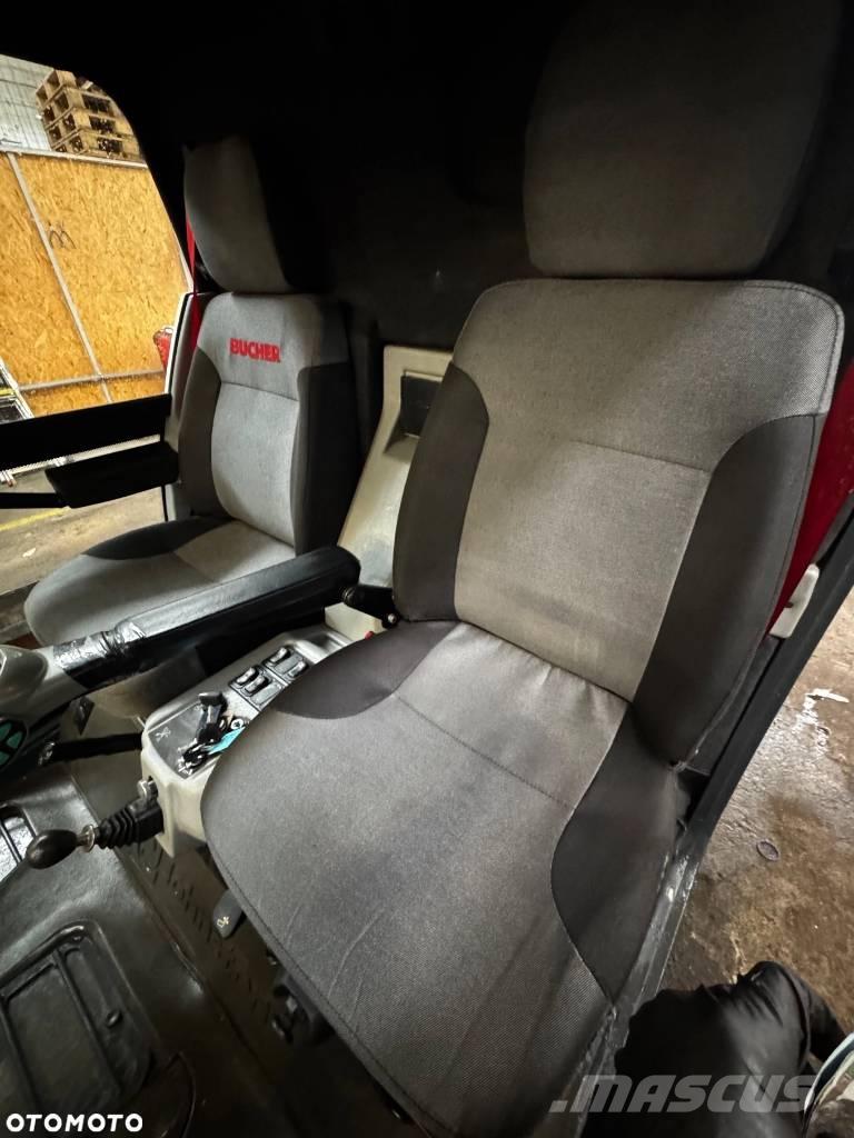 Bucher C 202 Veegmachines