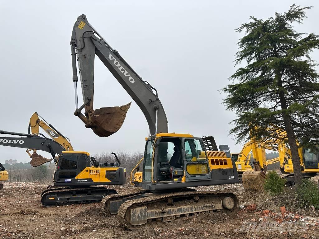 Volvo EC210 Rupsgraafmachines