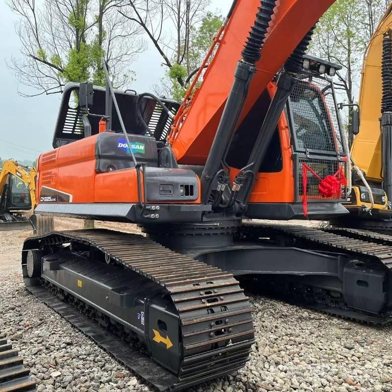 Doosan DX 225 Rupsgraafmachines