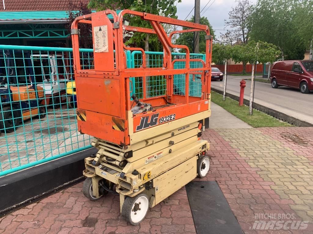 JLG 1932E2     V-2782 Personenliften en invalideliften