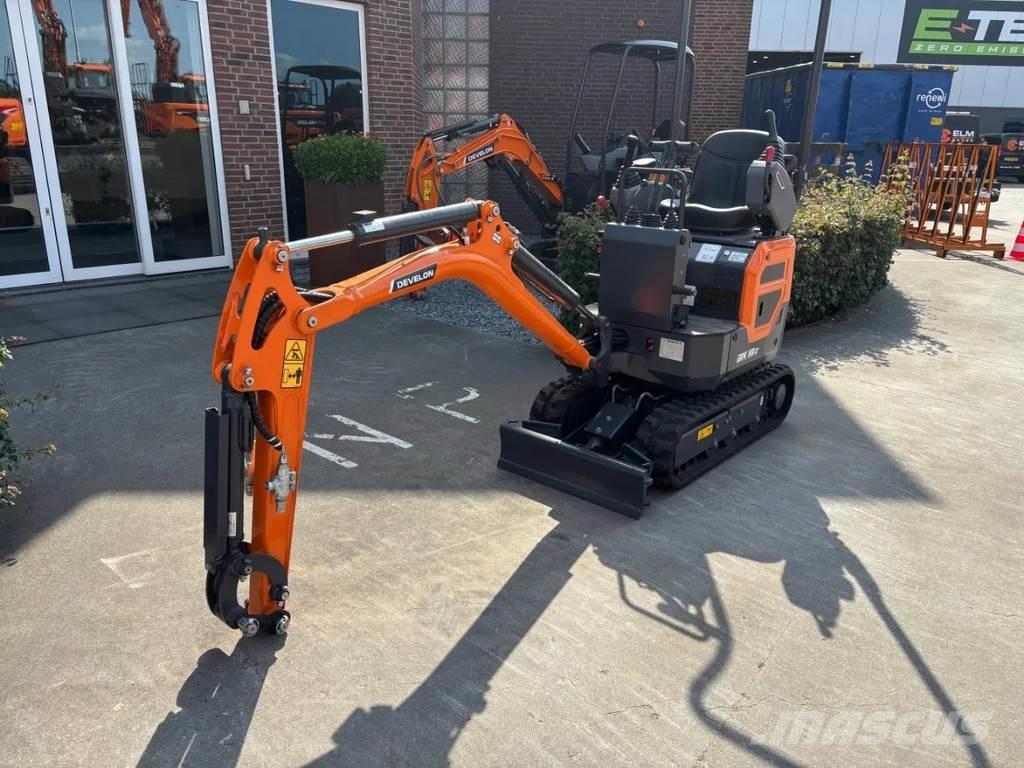 Develon DX10Z-7 Minigraafmachines < 7t