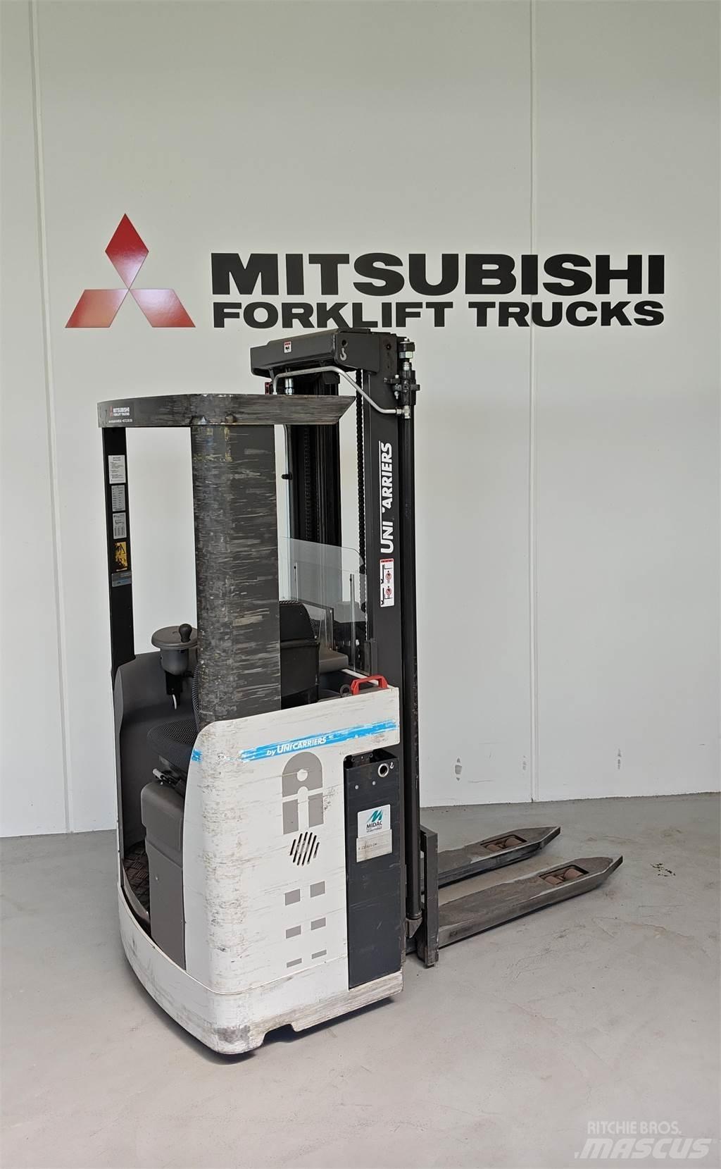 Atlet XJN160 Pallettruck met meerij platform