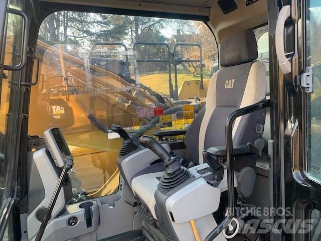 CAT 330 F LN Rupsgraafmachines