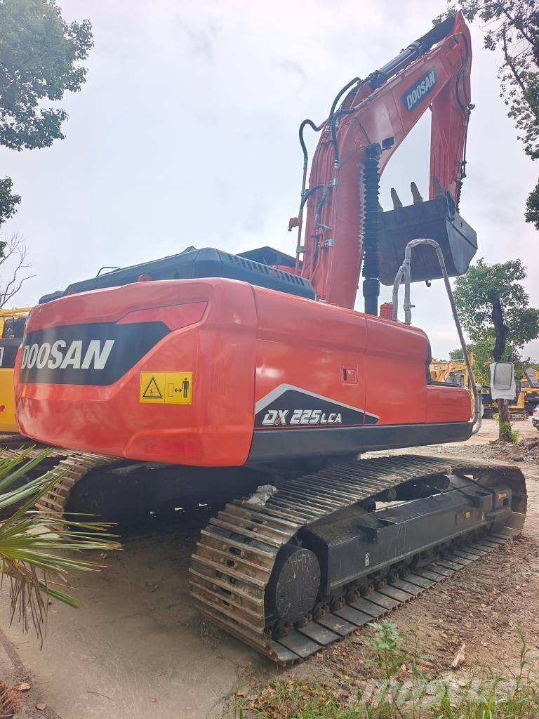 Doosan DX225LC-9C Rupsgraafmachines