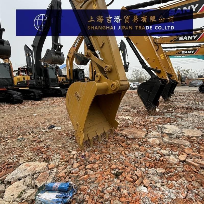 CAT 320 Rupsgraafmachines