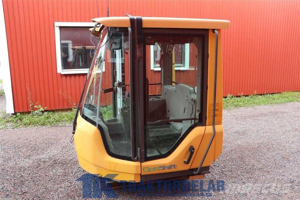 Volvo L 180 F Cabine en interieur