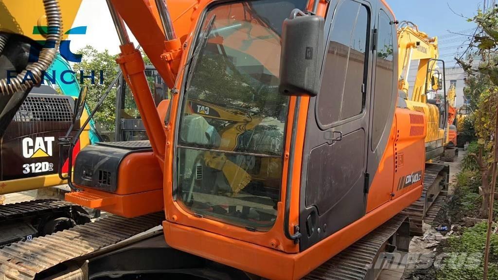 Doosan DX 140 LC Rupsgraafmachines