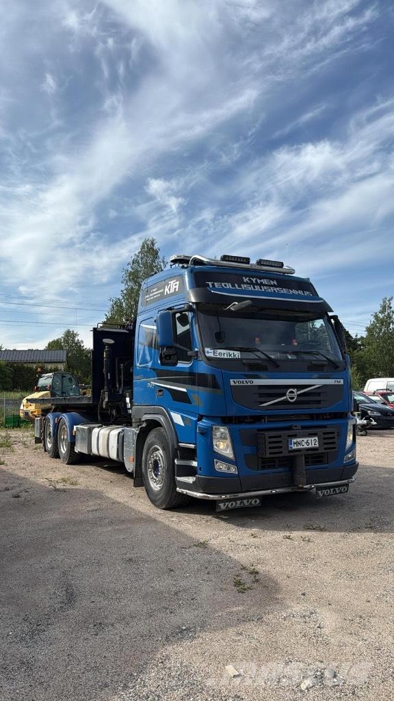 Volvo FM 540 Vlakke laadvloer met kraan