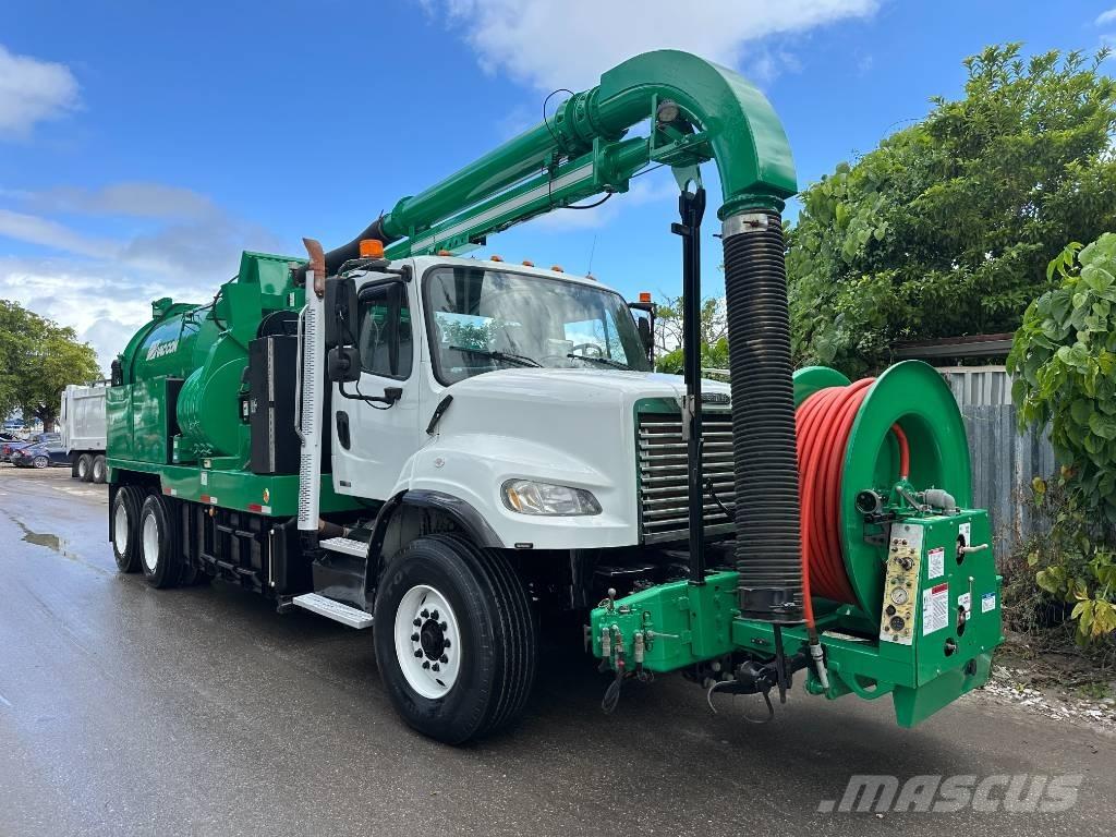 Freightliner M2 Kolkenzuigers