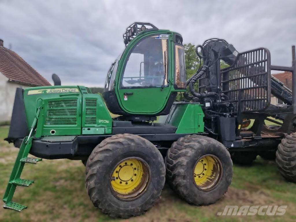 John Deere 1110 E Uitrijwagens