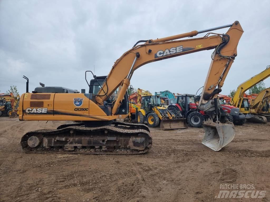 CASE CX 250 C Rupsgraafmachines