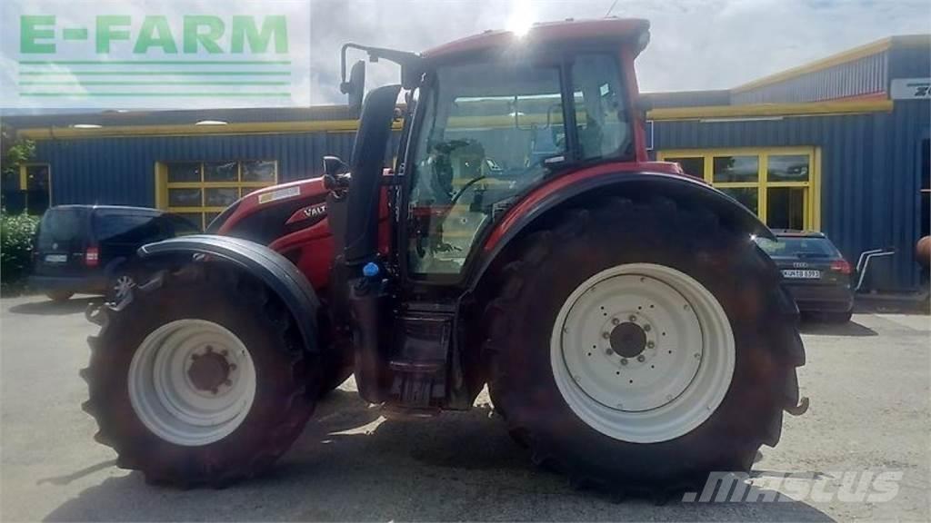 Valtra n174 versu Tractoren