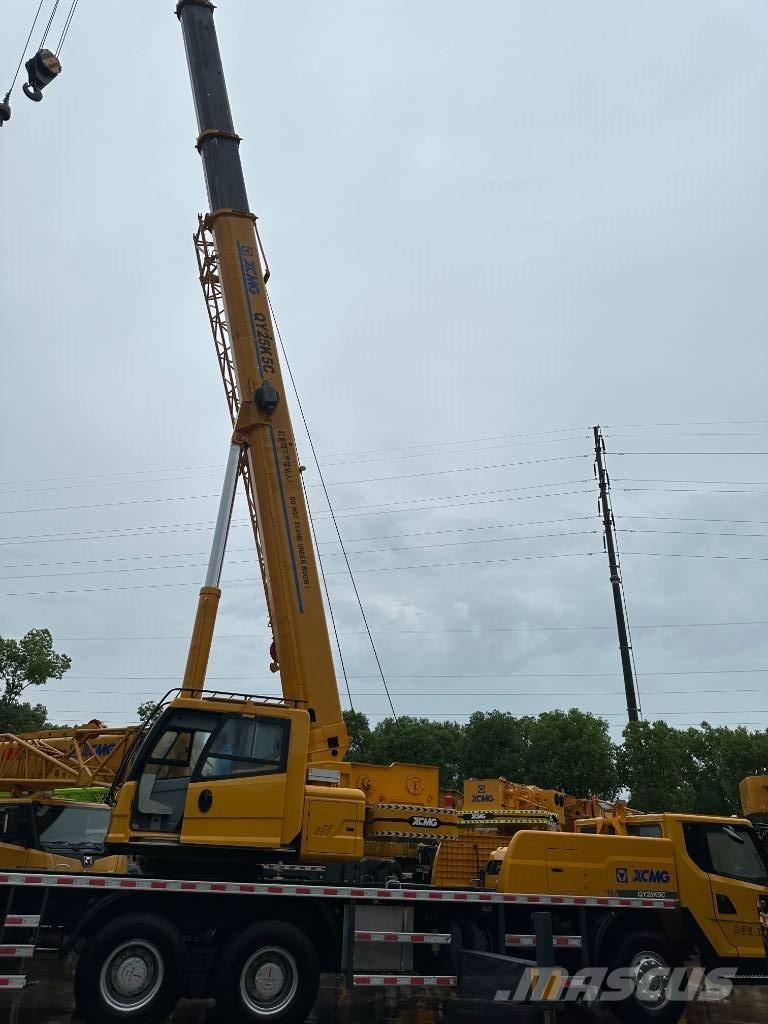 XCMG QY25KC Ruw terrein kranen