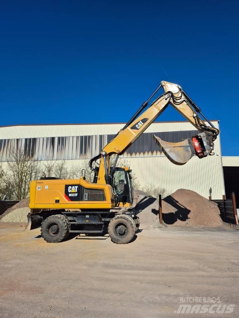 CAT M322F Wielgraafmachines