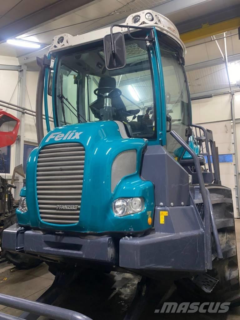 Pfanzelt felix 214.5 Uitrijwagens